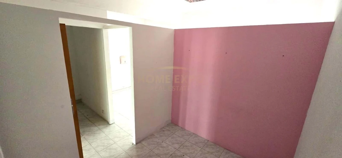 Negócio para Venda em Odivelas Foto 8