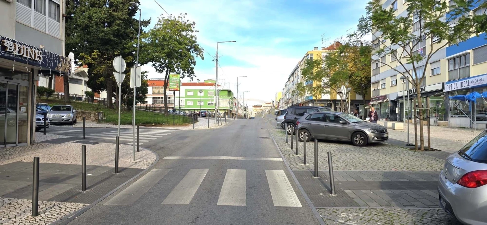 Negócio para Venda em Odivelas Foto 3