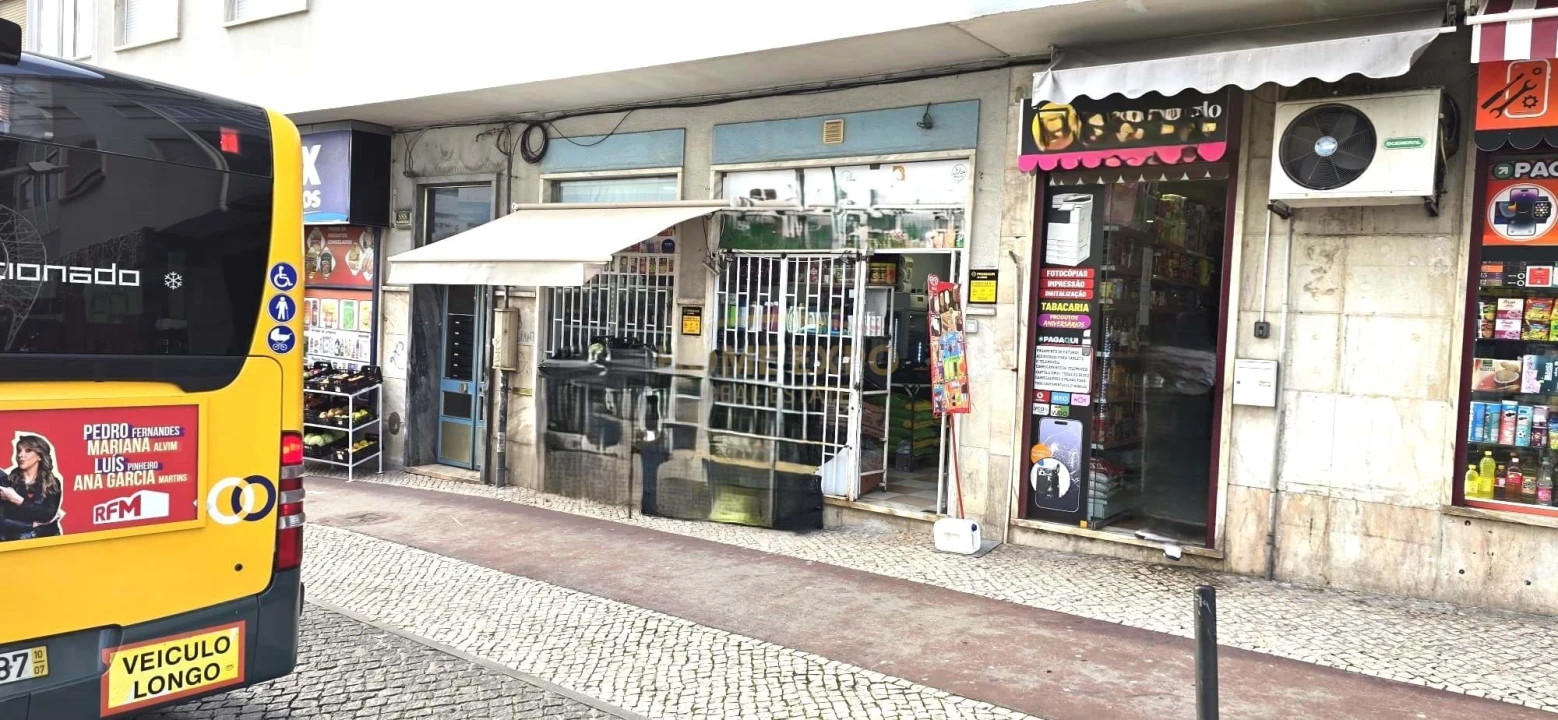 Negócio para Venda em Odivelas Foto 2