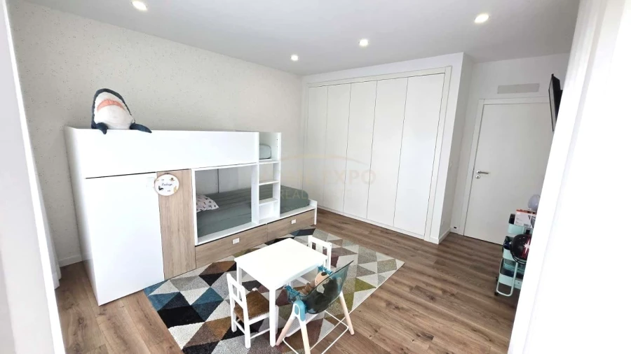 Moradia T3 para Venda em Santa Iria de Azoia, São João da Talha e Bobadela Foto 25