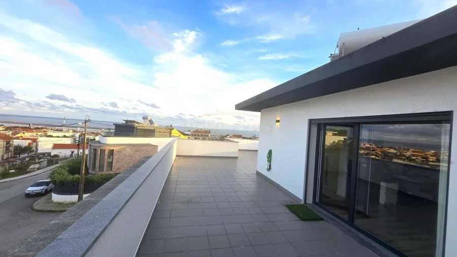 Moradia T3 para Venda em Santa Iria de Azoia, São João da Talha e Bobadela Foto 45