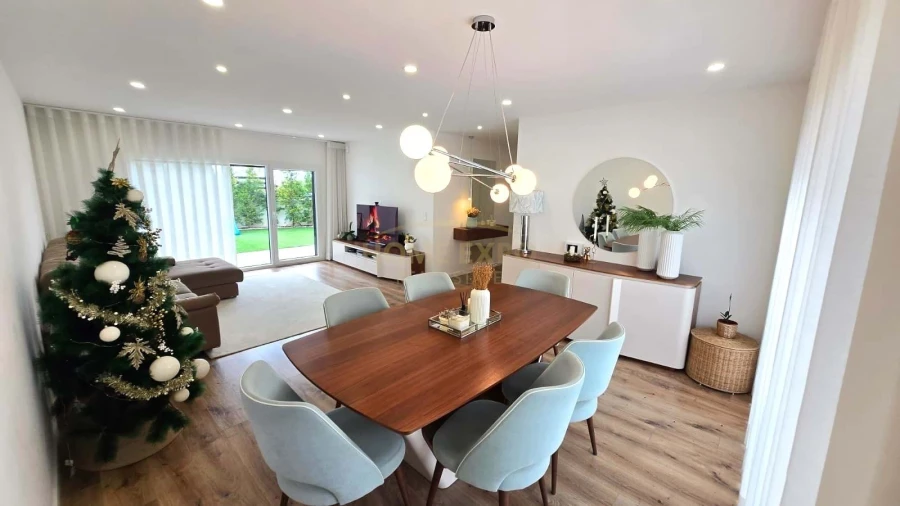 Moradia T3 para Venda em Santa Iria de Azoia, São João da Talha e Bobadela Foto 2