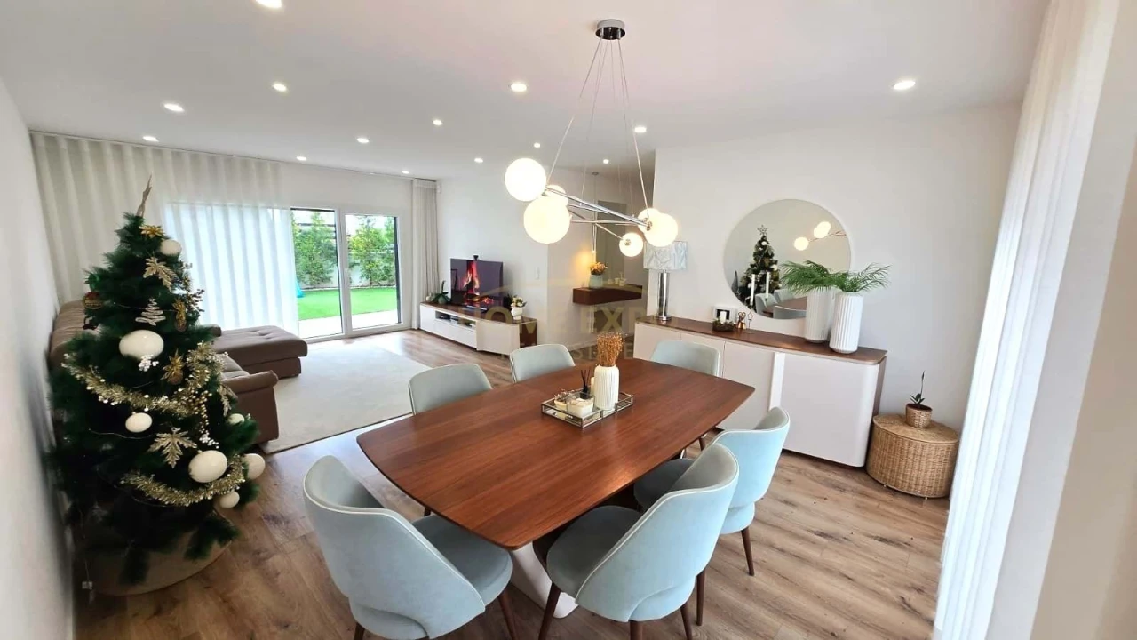 Moradia T3 para Venda em Santa Iria de Azoia, São João da Talha e Bobadela Foto 2