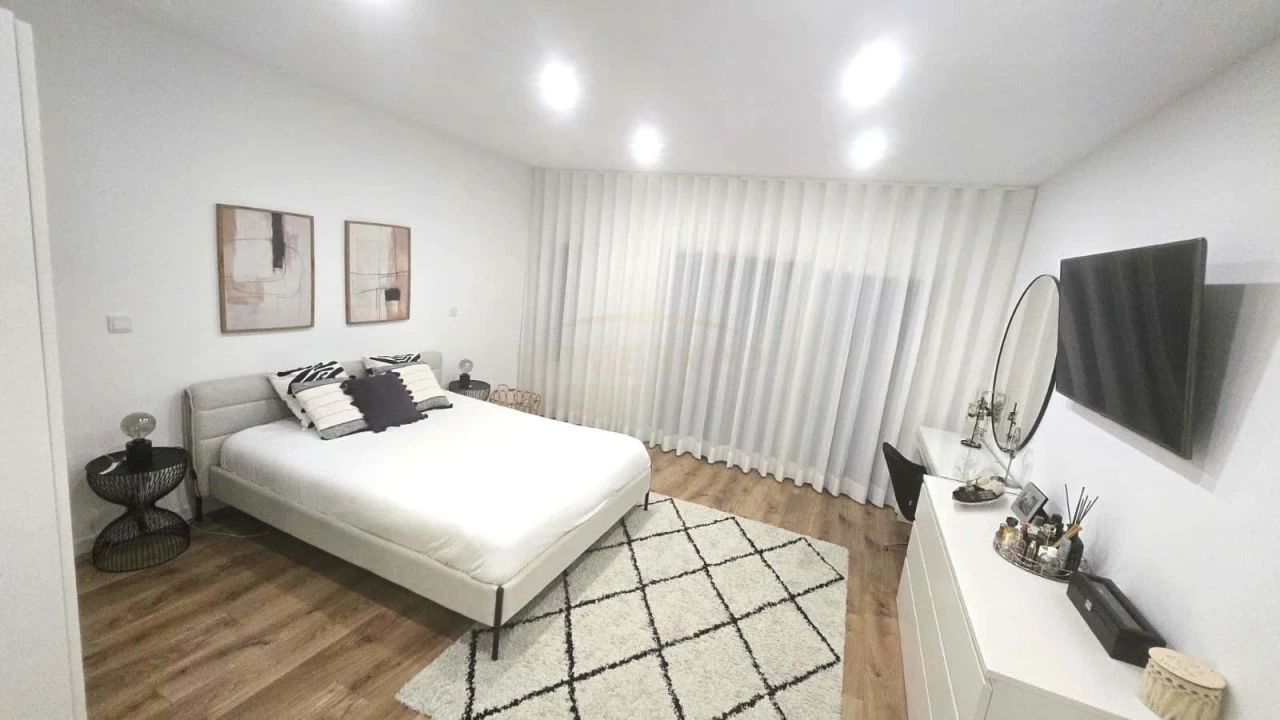 Moradia T3 para Venda em Santa Iria de Azoia, São João da Talha e Bobadela Foto 33