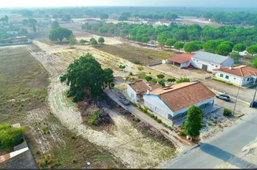 Moradia T5 para Venda em Torrão Foto 3