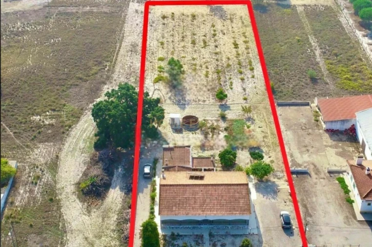 Moradia T5 para Venda em Torrão Foto 2