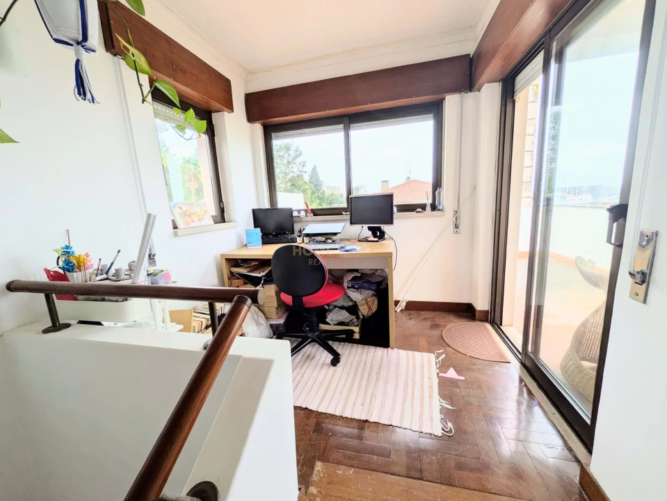 Moradia T6 para Venda em Póvoa de Santa Iria e Forte da Casa Foto 23