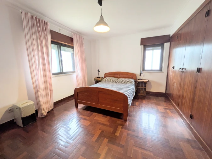 Moradia T6 para Venda em Póvoa de Santa Iria e Forte da Casa Foto 12