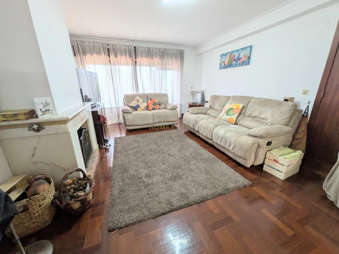 Moradia T6 para Venda em Póvoa de Santa Iria e Forte da Casa Foto 4