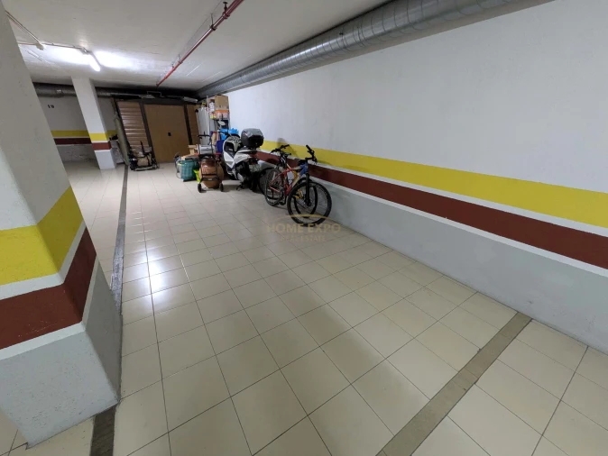 Apartamento T2 para Venda em Loures Foto 34