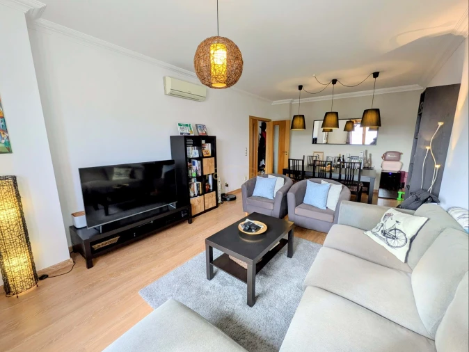 Apartamento T2 para Venda em Loures Foto 9