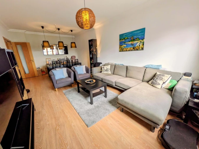 Apartamento T2 para Venda em Loures Foto 5