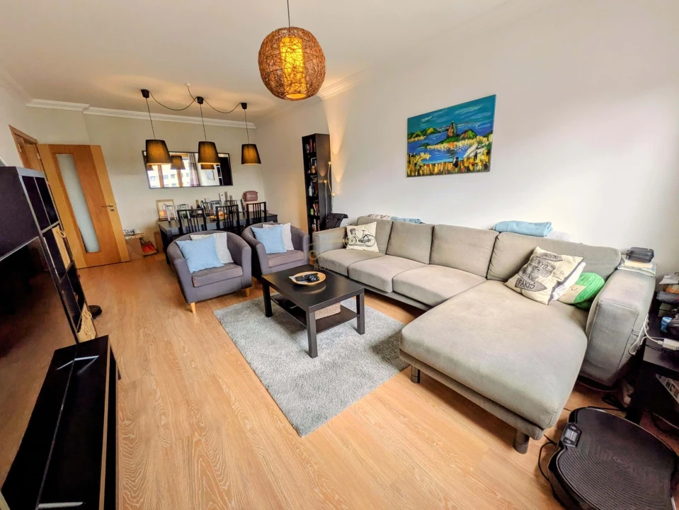 Apartamento T2 para Venda em Loures Foto 5