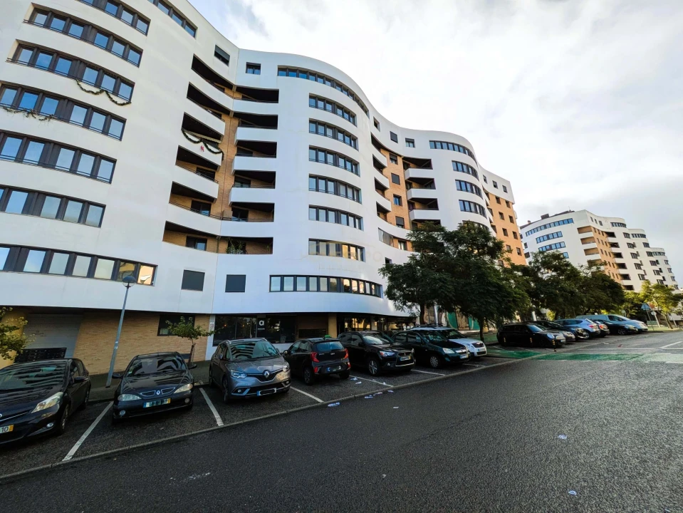 Apartamento T2 para Venda em Loures Foto 1