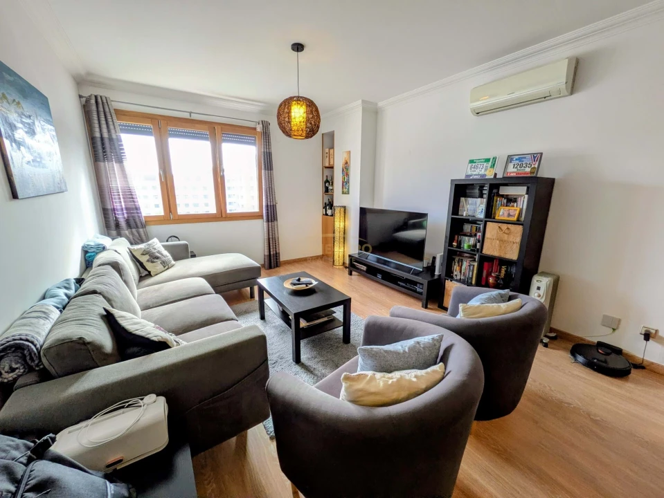 Apartamento T2 para Venda em Loures Foto 10