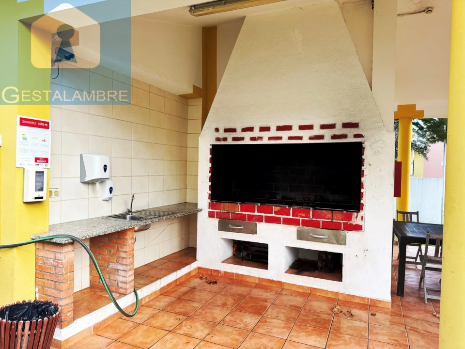 Apartamento T2 para Venda em Guia Foto 34