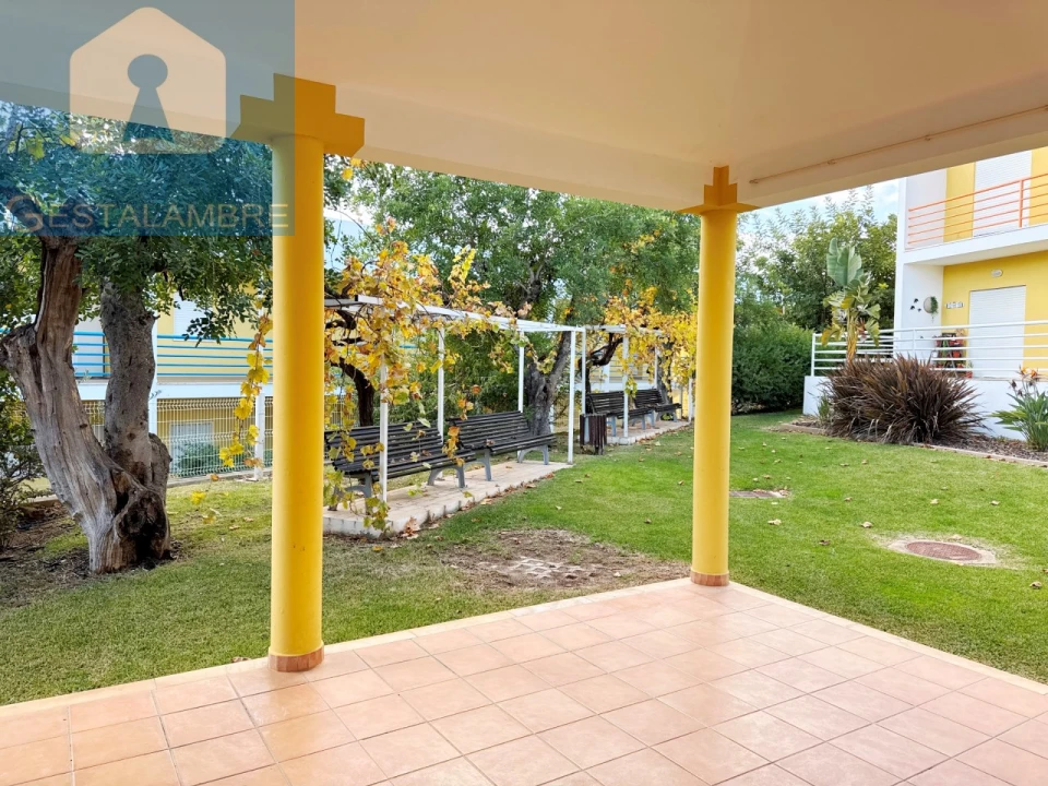 Apartamento T2 para Venda em Guia Foto 33