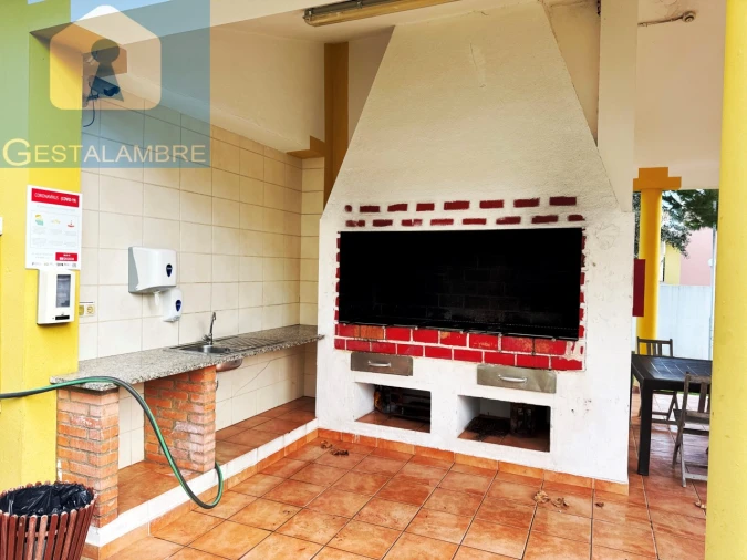 Apartamento T2 para Venda em Guia Foto 34