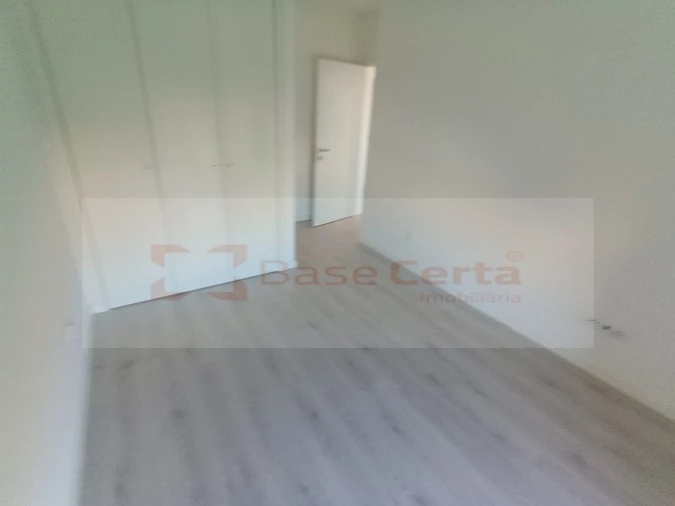 Apartamento T2 para Venda em Corroios Foto 10