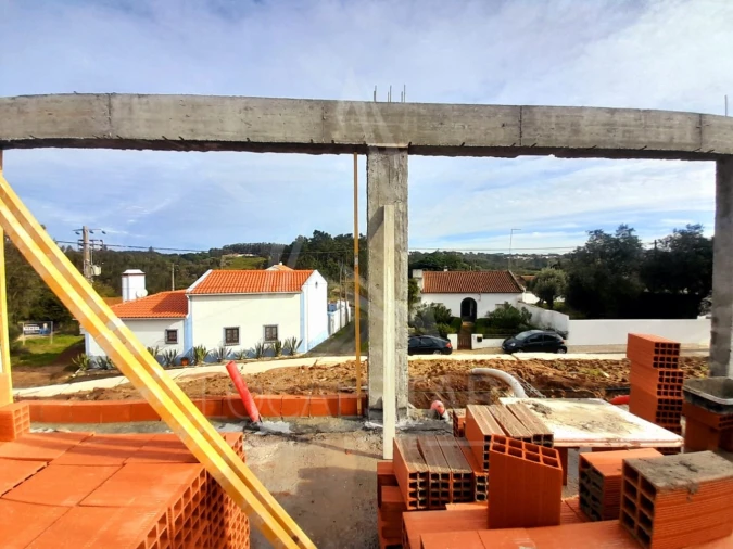 Moradia T3 para Venda em Salir de Matos Foto 14