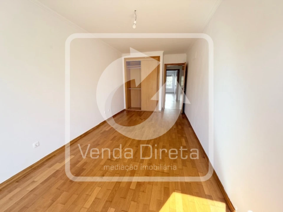 Apartamento T2 para Venda em Loule (São Clemente) Foto 16
