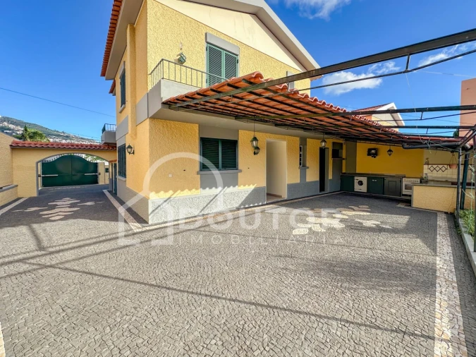 Moradia T3 para Venda em Imaculado Coração de Maria Foto 3