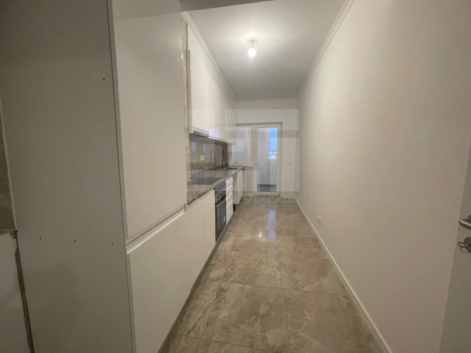 Apartamento T3 para Venda em Portimão Foto 20