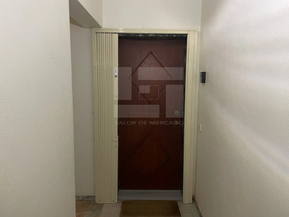 Apartamento T3 para Venda em Portimão Foto 25