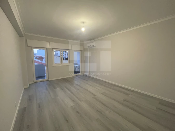 Apartamento T3 para Venda em Portimão Foto 23