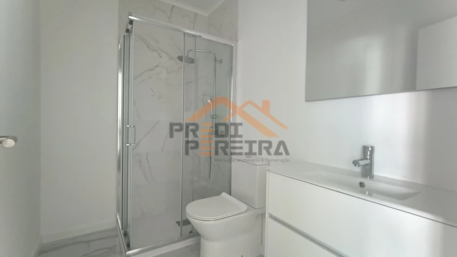 Apartamento T3 para Venda em Falagueira-Venda Nova Foto 14