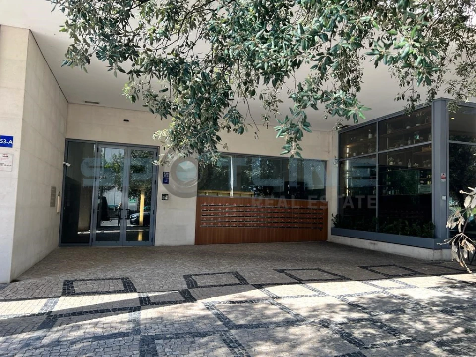 Apartamento T2 para Venda em Parque das Nações Foto 41