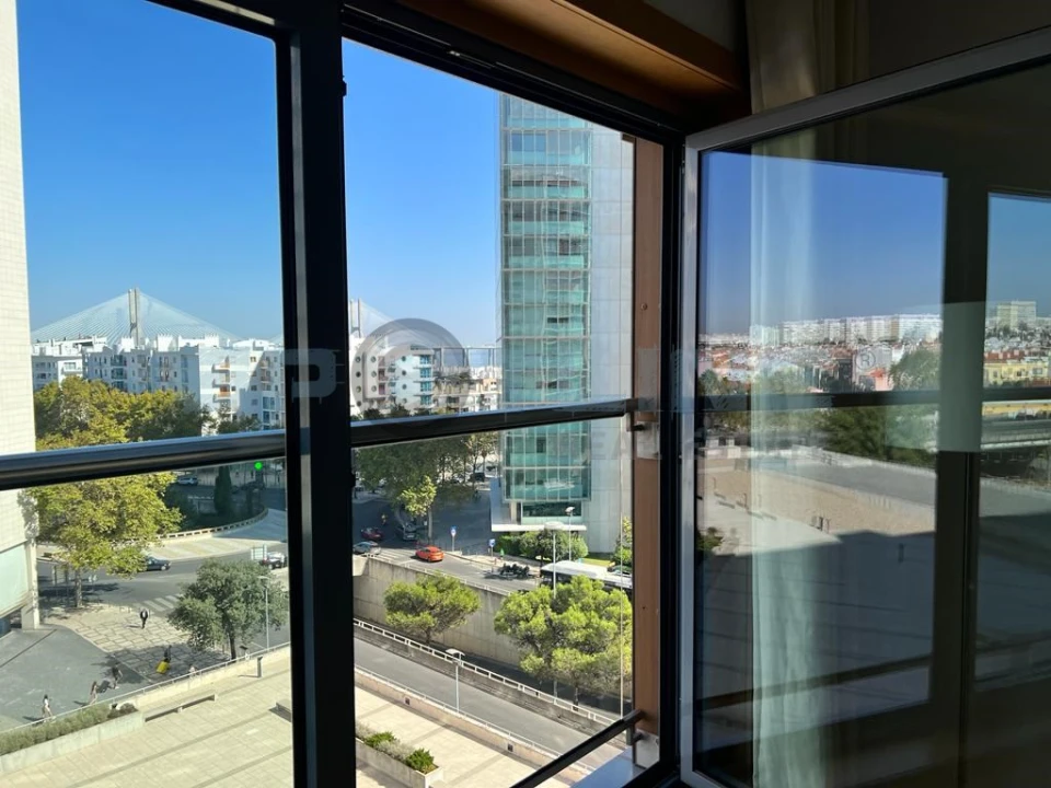 Apartamento T2 para Venda em Parque das Nações Foto 43