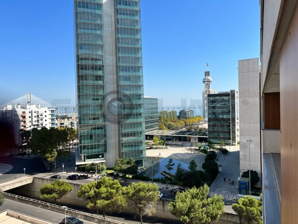 Apartamento T2 para Venda em Parque das Nações Foto 44