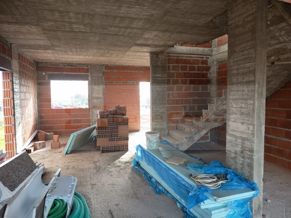 Moradia T3 para Venda em Azambuja Foto 3