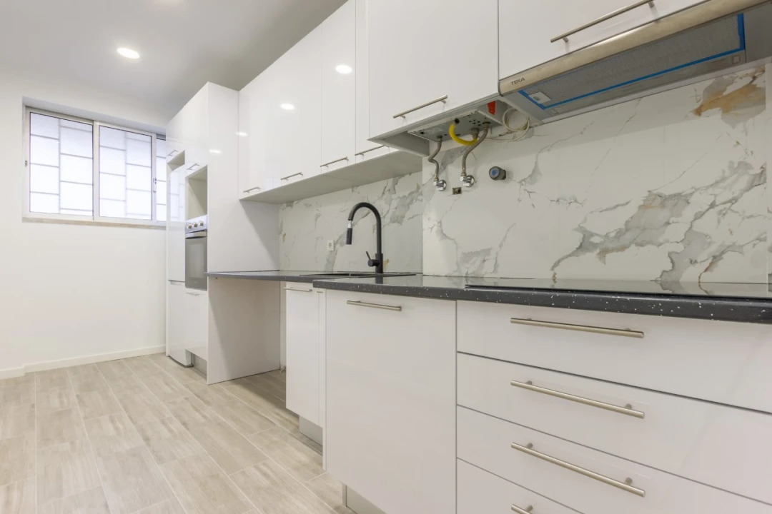 Apartamento T1 para Venda em Amora Foto 6