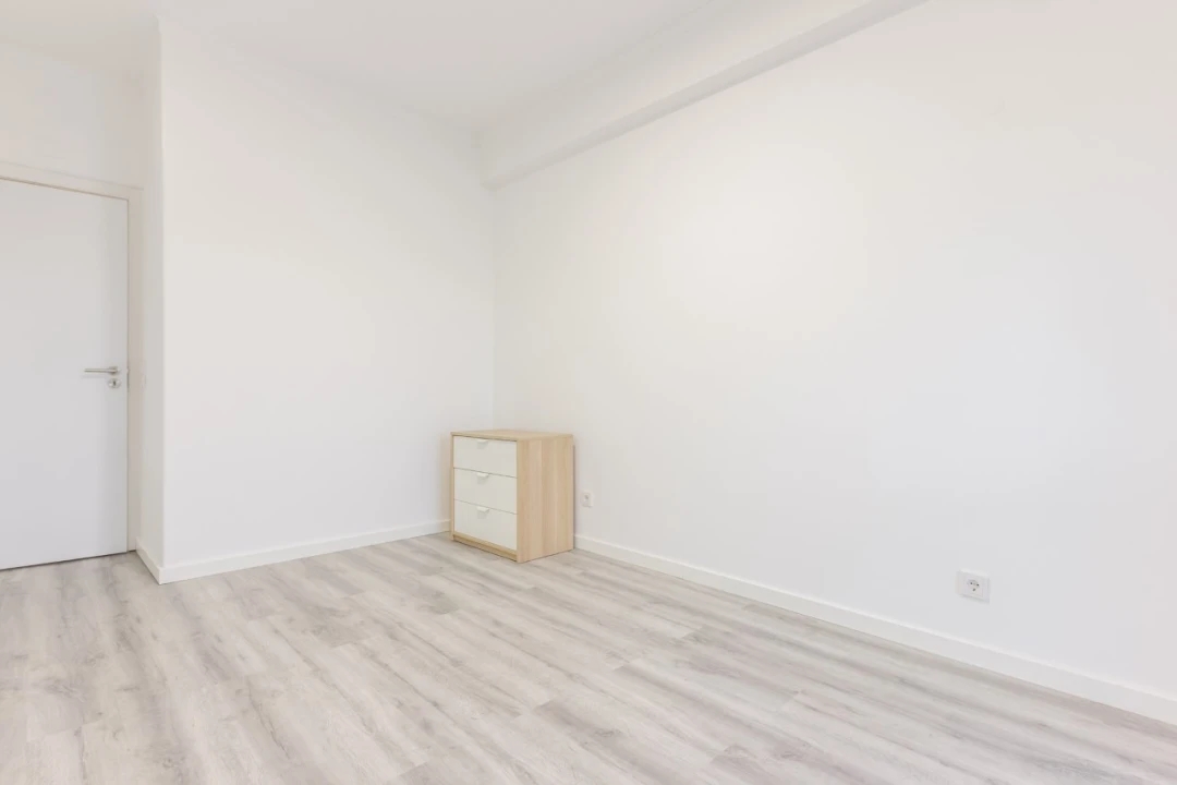 Apartamento T1 para Venda em Amora Foto 8