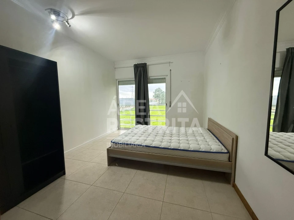 Apartamento T4 para Venda em Fernao Ferro Foto 12