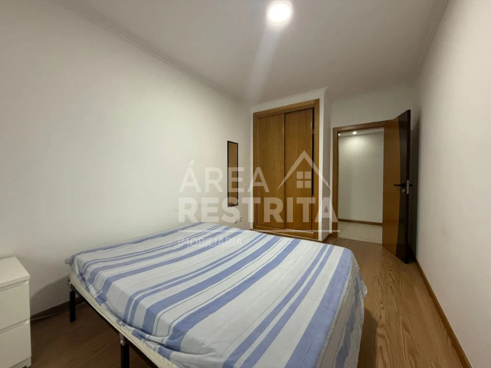 Apartamento T4 para Venda em Fernao Ferro Foto 18