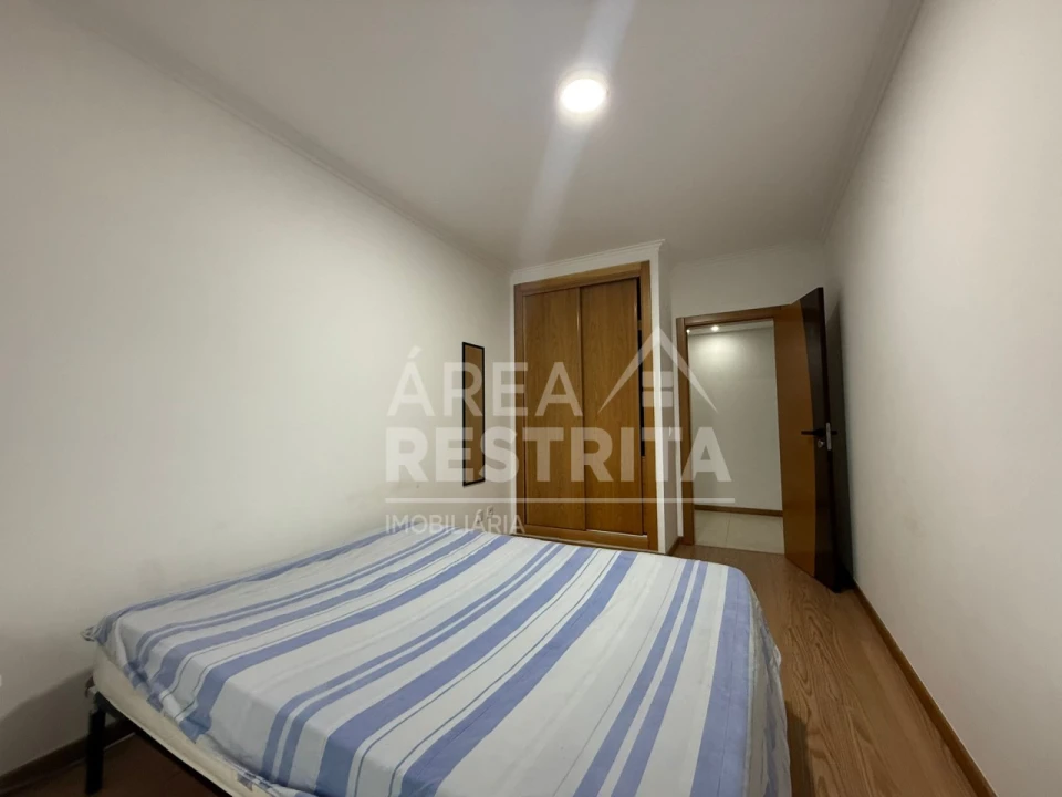 Apartamento T4 para Venda em Fernao Ferro Foto 19