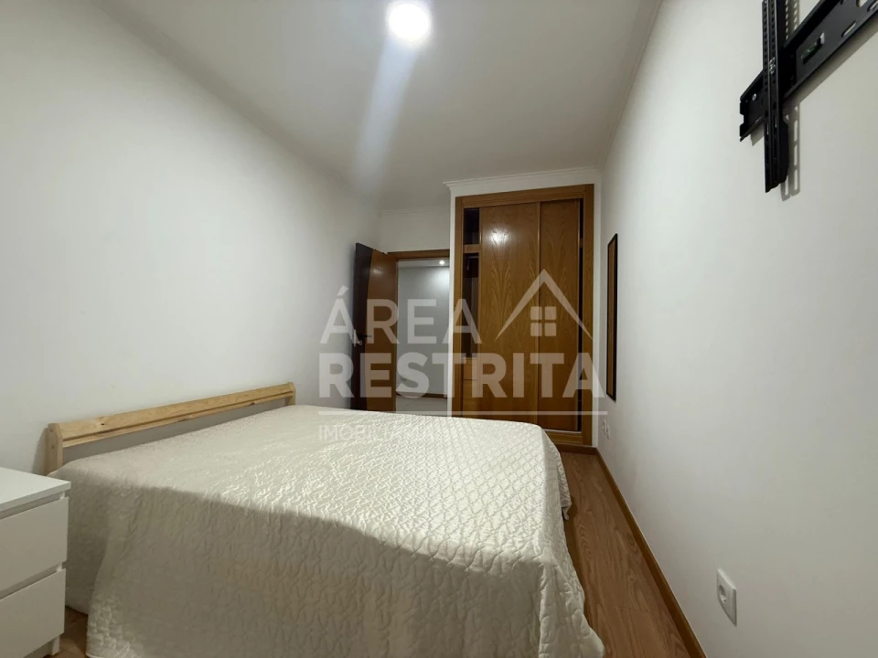 Apartamento T4 para Venda em Fernao Ferro Foto 22