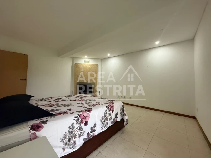 Apartamento T4 para Venda em Fernao Ferro Foto 10