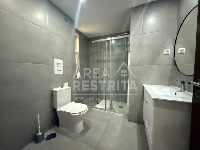 Apartamento T4 para Venda em Fernao Ferro Foto 28