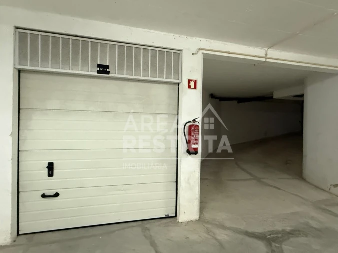 Apartamento T4 para Venda em Fernao Ferro Foto 30