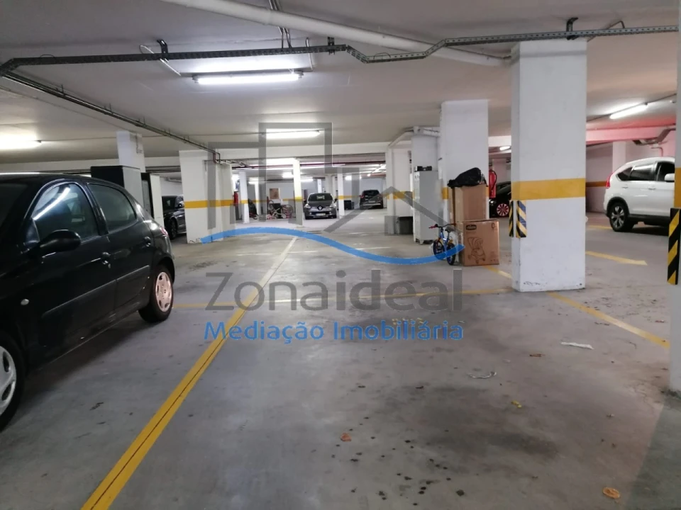 Apartamento T3 para Venda em Carregado e Cadafais Foto 21