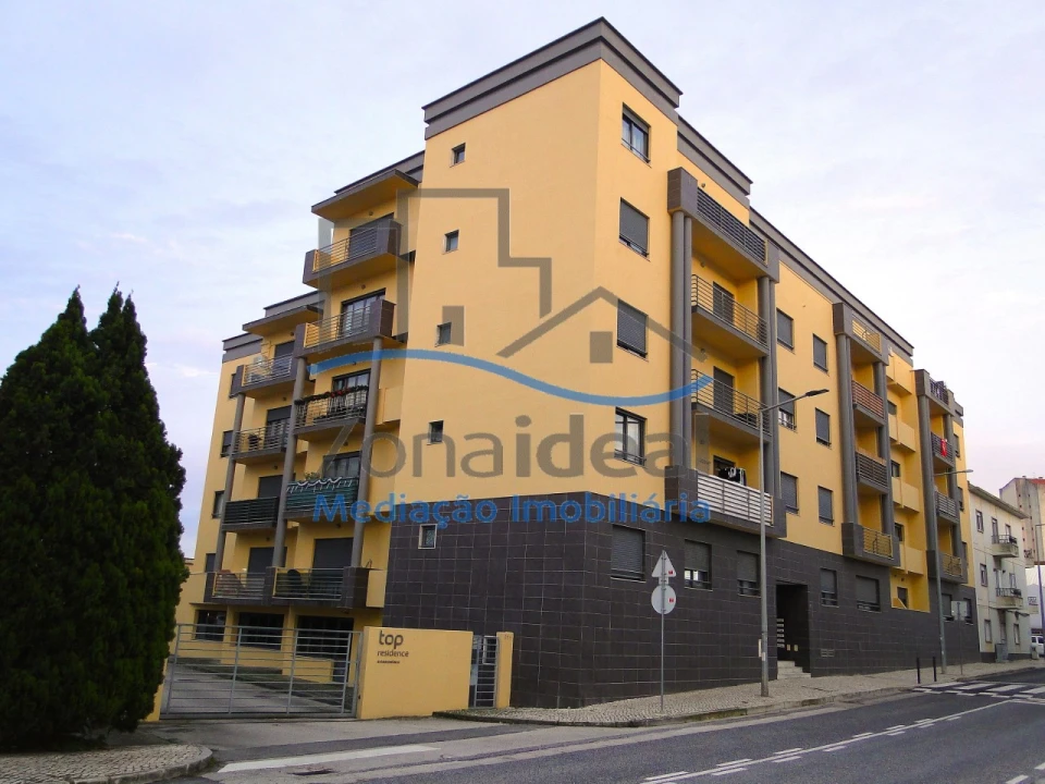 Apartamento T3 para Venda em Carregado e Cadafais Foto 29