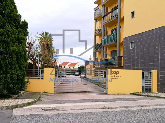 Apartamento T3 para Venda em Carregado e Cadafais Foto 1