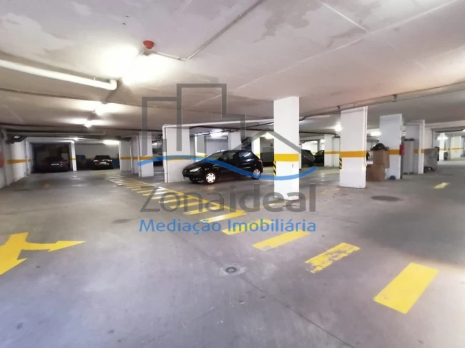 Apartamento T3 para Venda em Carregado e Cadafais Foto 22