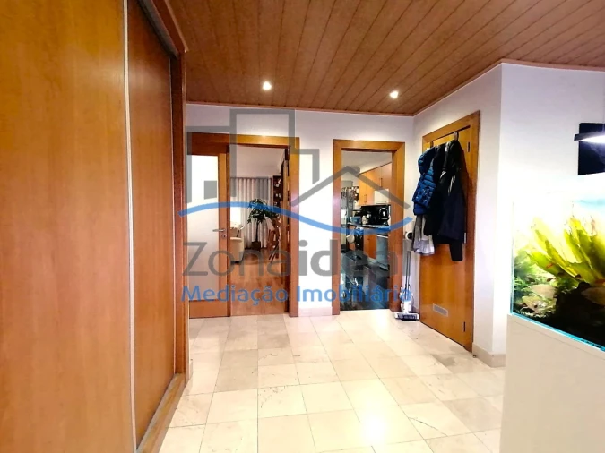 Apartamento T3 para Venda em Carregado e Cadafais Foto 9