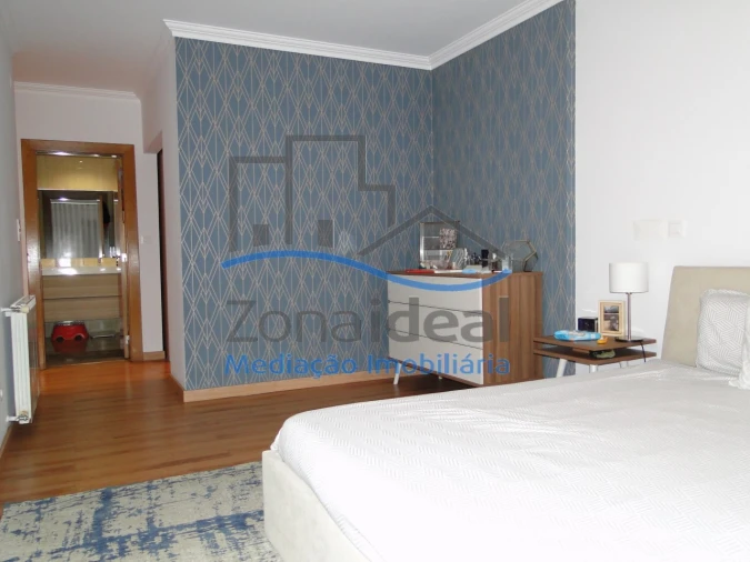 Apartamento T3 para Venda em Carregado e Cadafais Foto 14