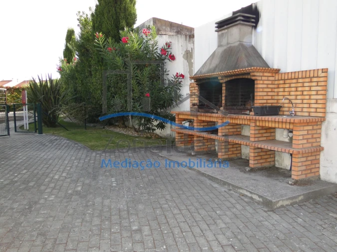 Apartamento T3 para Venda em Carregado e Cadafais Foto 25